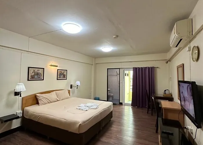 호텔 Grand Mandarin Latphrao 130 - No Parking