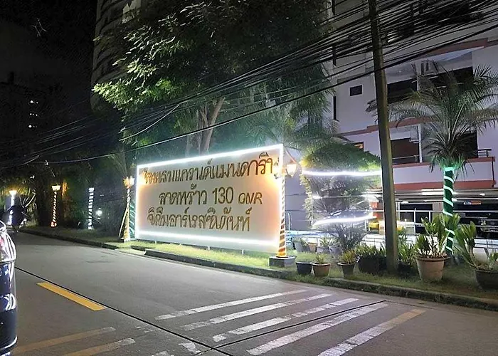 Grand Mandarin Latphrao 130 - No Parking 호텔 방콕
