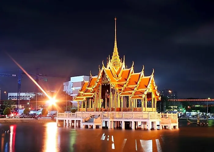 호텔 Grand Mandarin Latphrao 130 - No Parking 2*