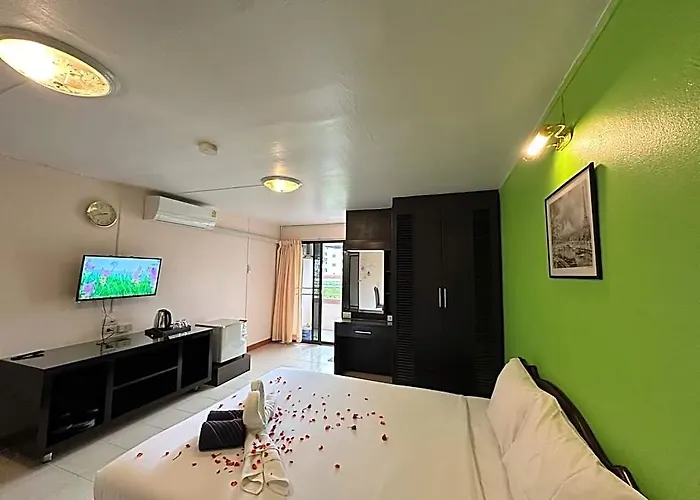 Grand Mandarin Latphrao 130 - No Parking 2* 방콕