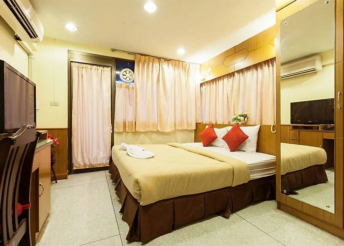 Grand Mandarin Latphrao 130 - No Parking 호텔 2*
