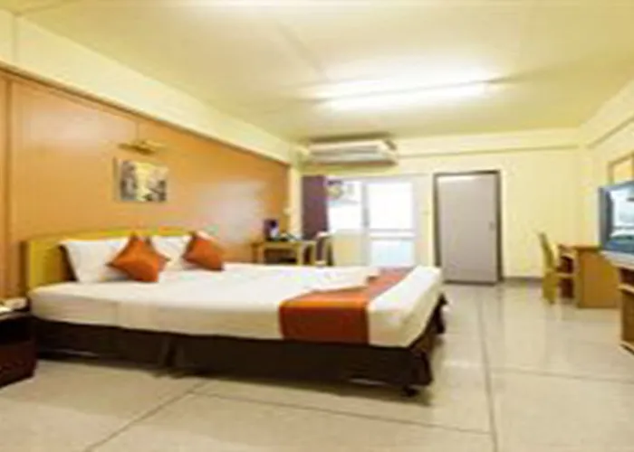호텔 Grand Mandarin Latphrao 130 - No Parking 방콕