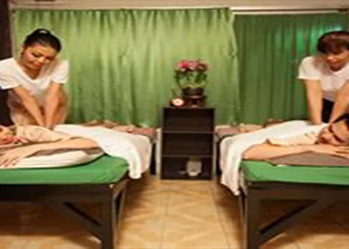 호텔 Grand Mandarin Latphrao 130 - No Parking 2*